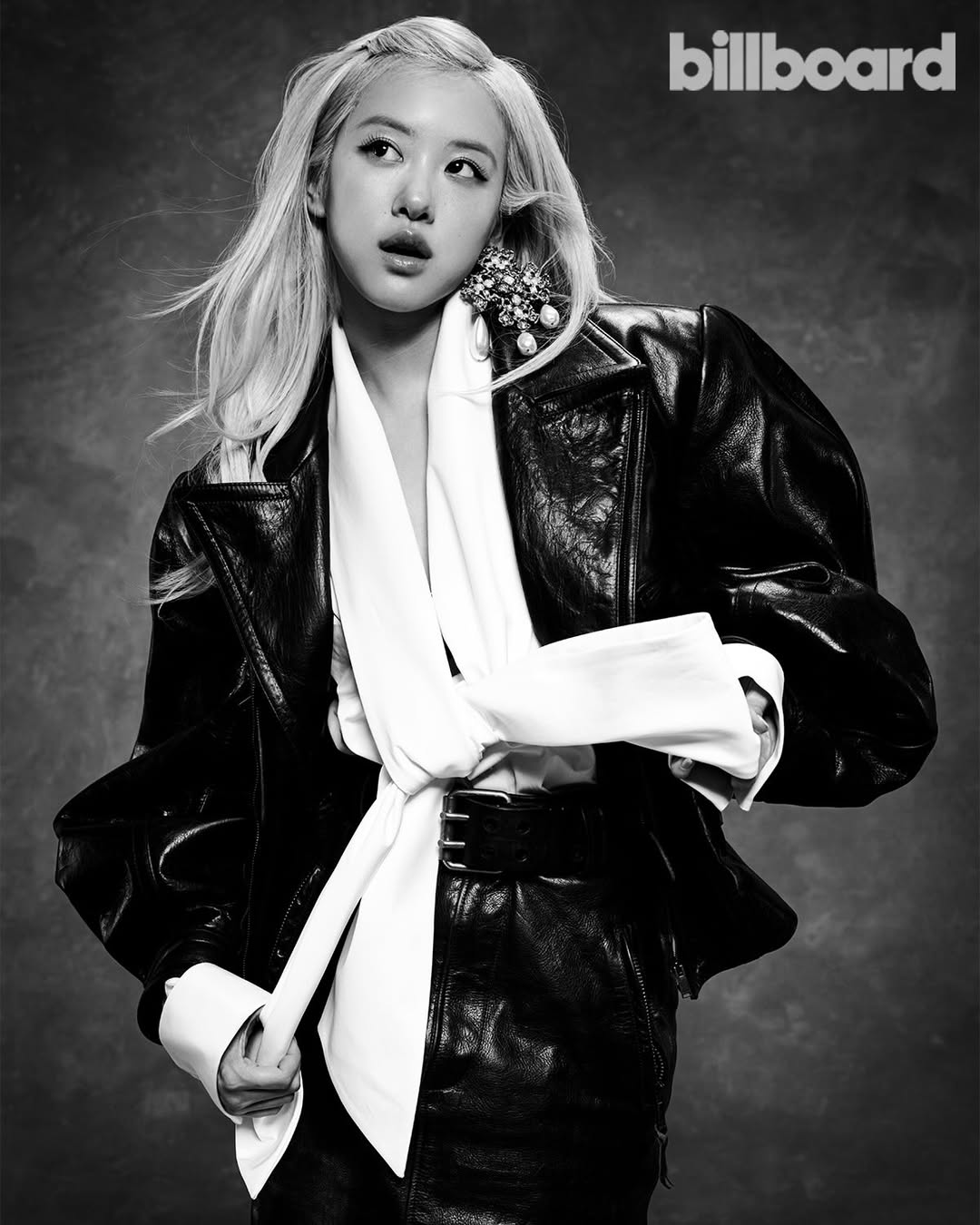 🖤🖤🖤💓🖤🖤🖤thank you @billboard for this insanely cute cover.